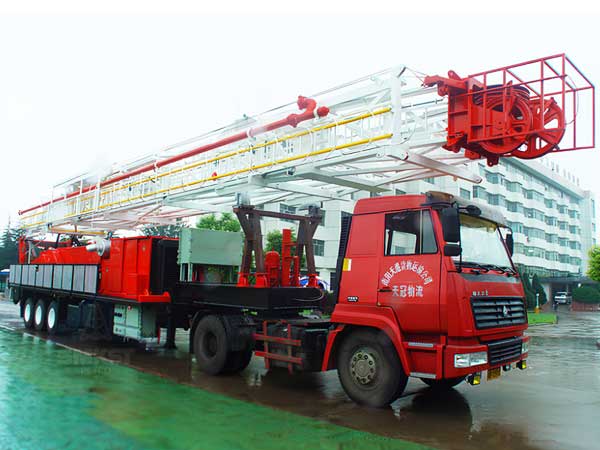 Trailer mounted drilling rig