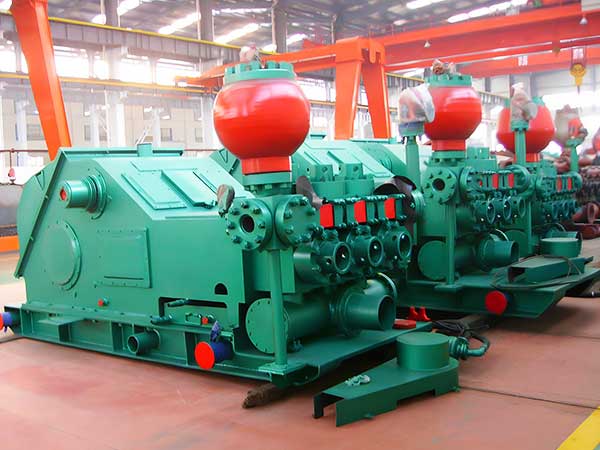 Mud pumps for land oil and gas rig